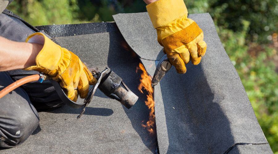 Professional gutter cleaning in Jersey City, NJ
